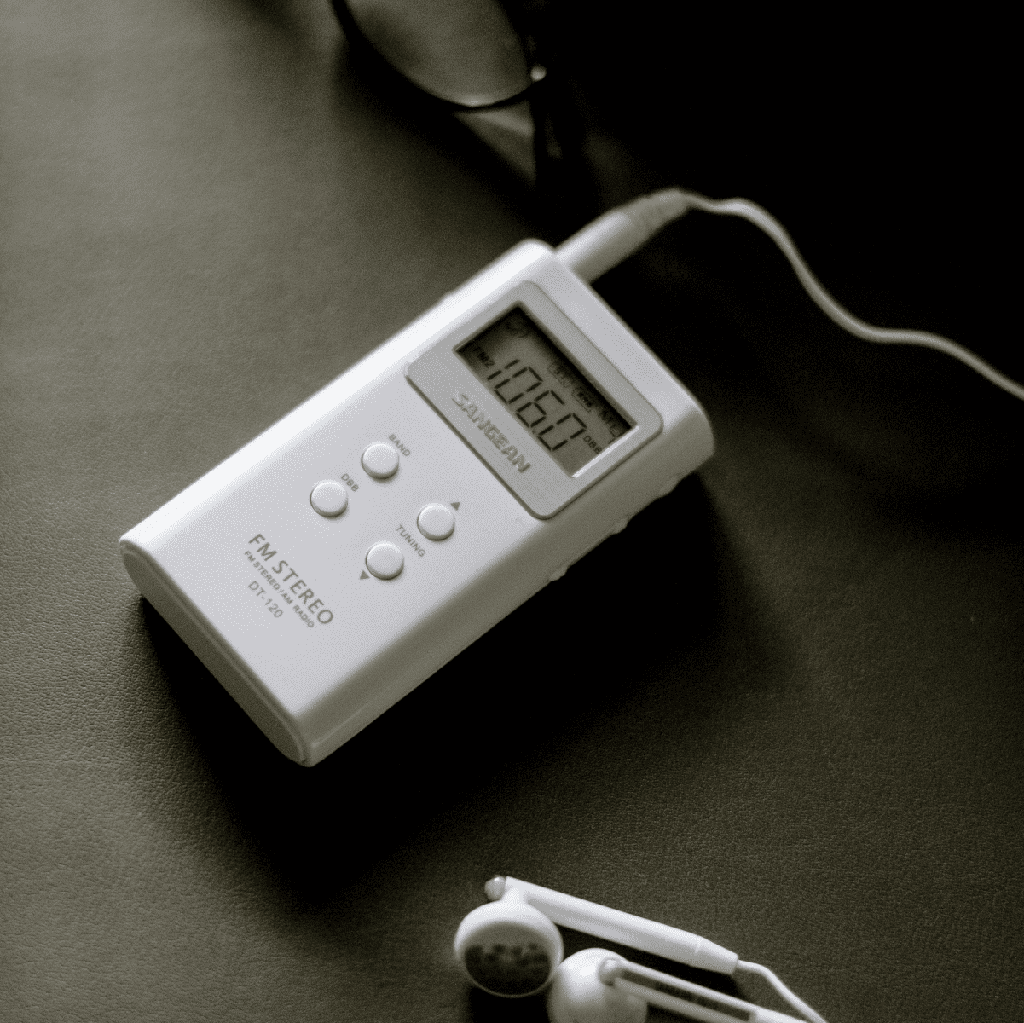 Sangean DT-120, radio portátil LCD, AM/FM