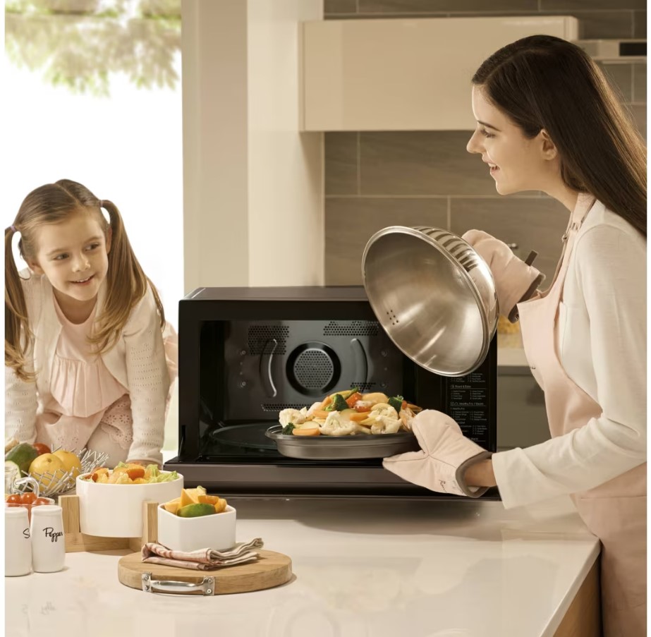 LG MJ3965BPS, microondas con horno, 4 en 1, función freidora de aire, negro