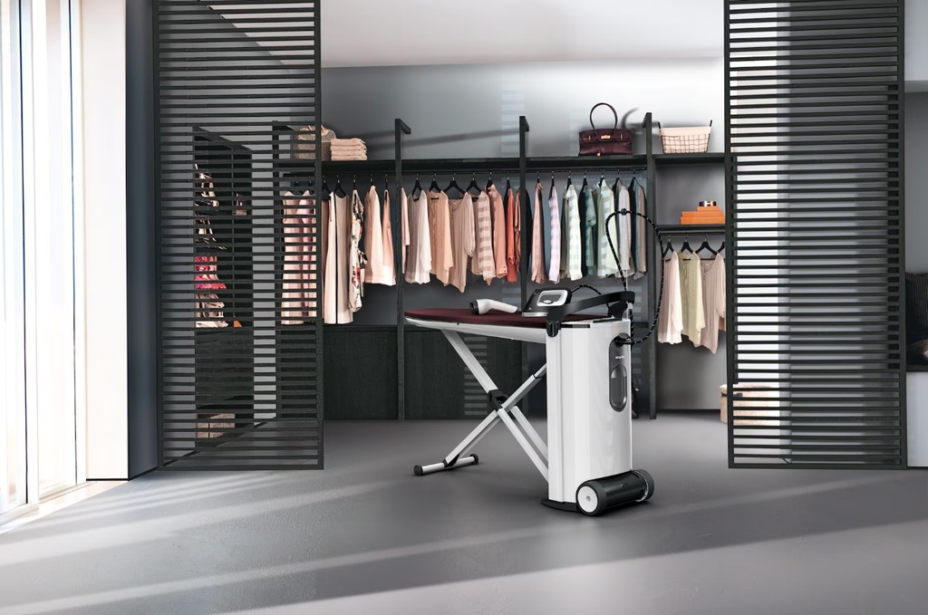 Miele B 4847 FashionMaster, sistema de planchado a vapor, rojo mora