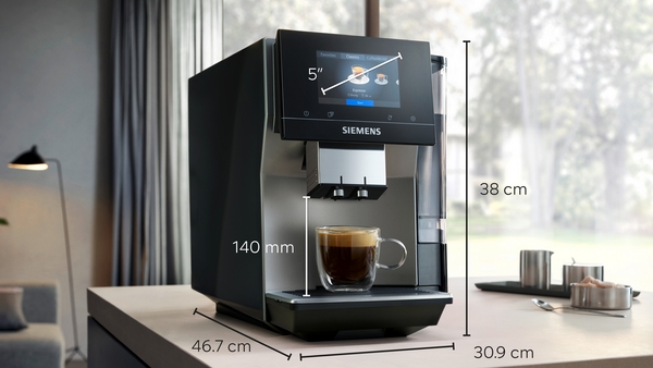 Siemens TP715R01, cafetera superautomática, EQ700 classic, negro y gris, depósito de agua extraíble