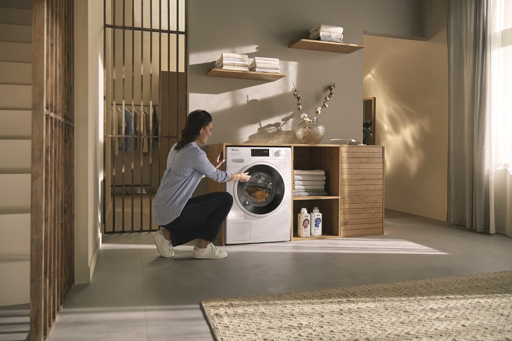Miele WWB380 WCS, lavadora de carga frontal, 8kg, 1400rpm, SteamCare, QuickPowerWash, clase A -20%