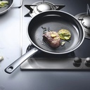 WMF Profi Resist, sartén antiadherente de acero inoxidable, 24 cm, para cualquier tipo de cocina incluida inducción