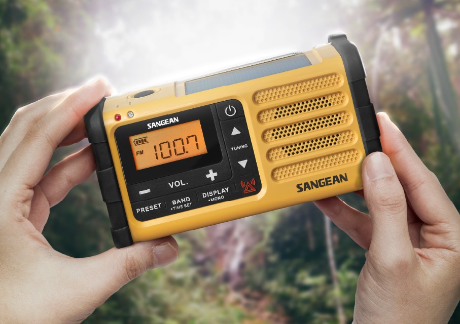 Sangean MMR-88 , radio de emergencia, manivela y carga solar, AM / FM, amarillo