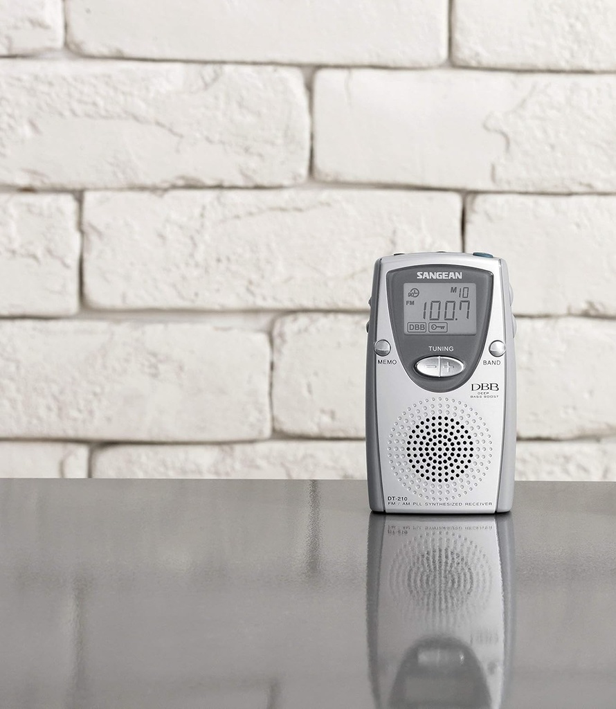 Sangean DT-210, radio portátil, sintonización digital AM / FM,