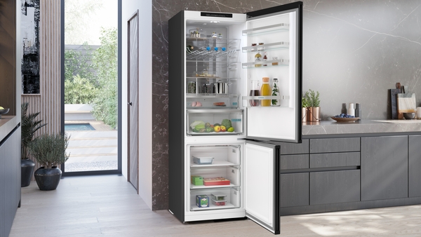 Siemens KG49NVXCG, frigorífico combinado de libre instalación, 203 x 70 cm, acero negro antihuellas, iQ300