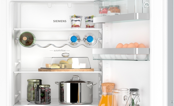 FRIGORÍFICO COMBI INTEGRABLE SIEMENS 177.2x55.8 CM KI86NADD0