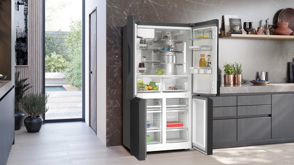 Siemens KF96DAXEA, Frigorífico americano, dispensador con toma de agua, 4 puertas, No Frost, 183 x 90,5 cm, black Inox, iQ500