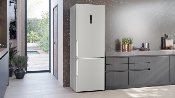 Siemens KG49NAICT, Frigorífico combinado de libre instalación, inox, 203 x 70 cm, IQ500