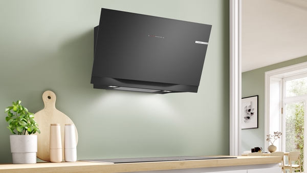 Bosch DWK91LT60, Campana decorativa inclinada, cristal negro ,serie 8