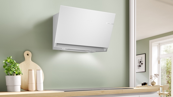 Bosch DWK81AN20, Campanas decorativas inclinadas, cristal blanco, serie 6