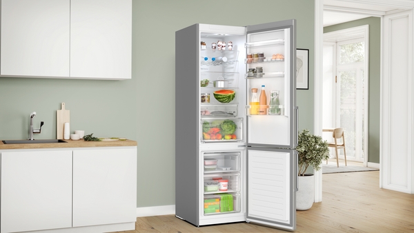 Bosch KGN397ICT,  Frigorífico combi , 2 puertas, No Frost, 203 x 60 cm, Inox, Serie 4