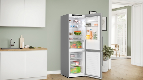 Bosch KGN36VIBT, Frigorífico combi , 2 puertas, No Frost, 186 x 60 cm, Inox, Serie 4