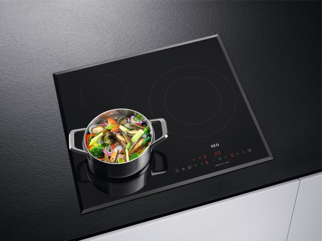 AEG IKS6330DFB, placa inducción 60 cm, extraplana 3 zonas, zona doble 28cm, biselada, función pausa, calentamiento rápido