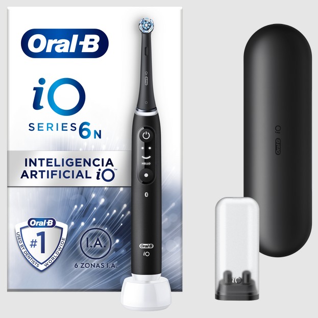 Oral-B iO 6, cepillo eléctrico negro, Ultimate Clean, 2 recambios, 1 estuche de viaje